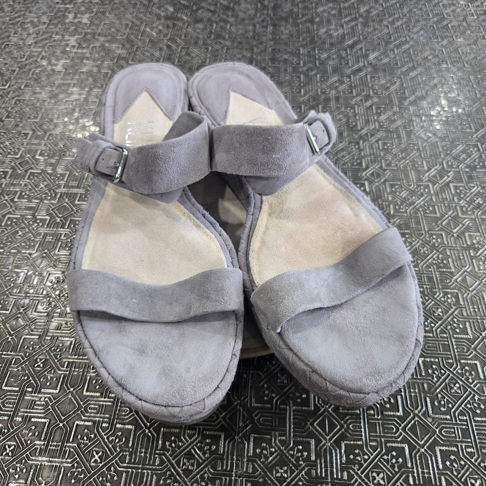 Klik Gray Suede Women's Sandals Size 10